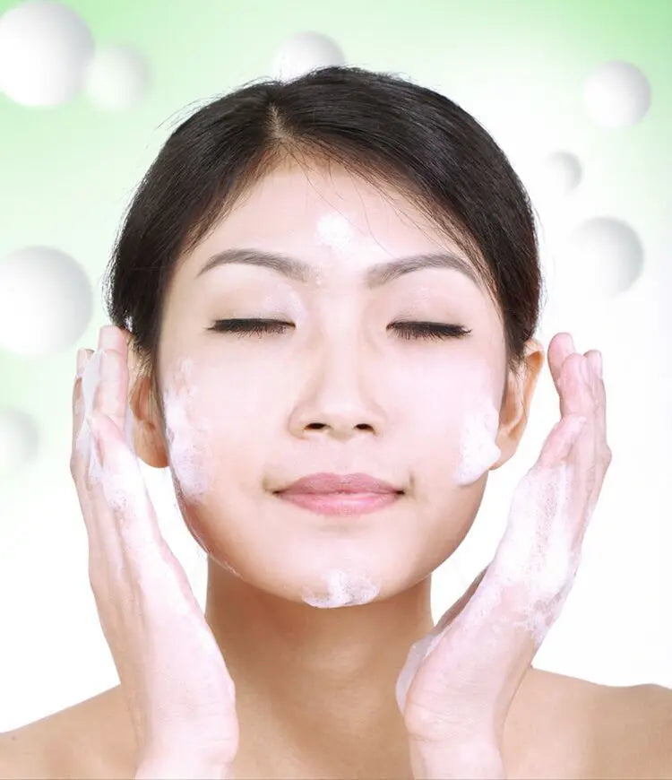 Bioaqua Aloe Vera Cleansing Foam Moisturizing Facial Wash 120ml