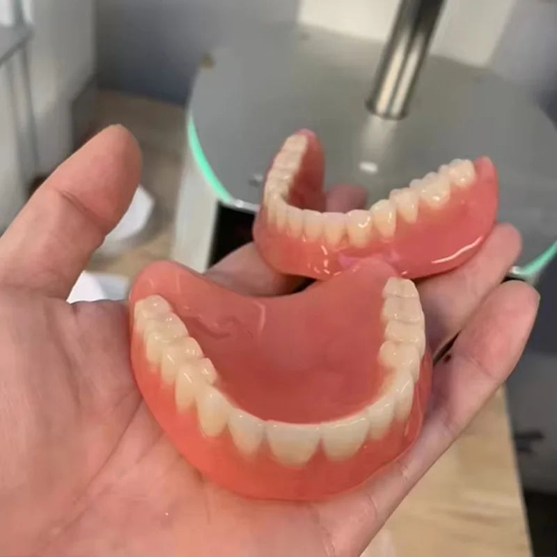 Full Mouth Denture Set with Cleaning and Storage Case