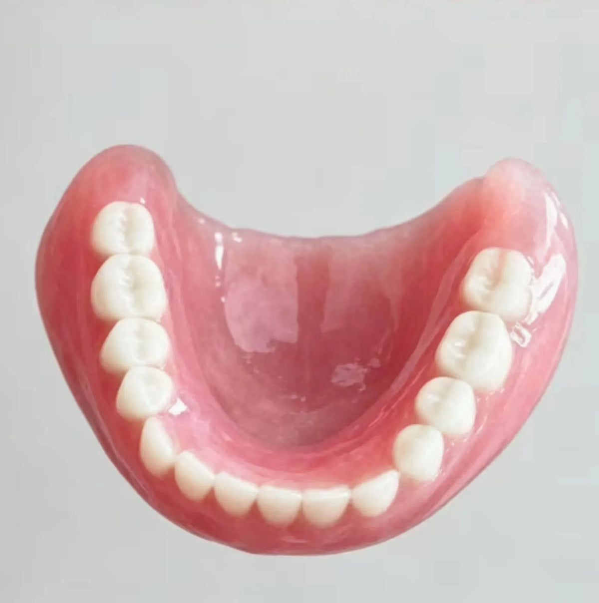Comfort Fit Silicone Dentures for Natural Looking Smile