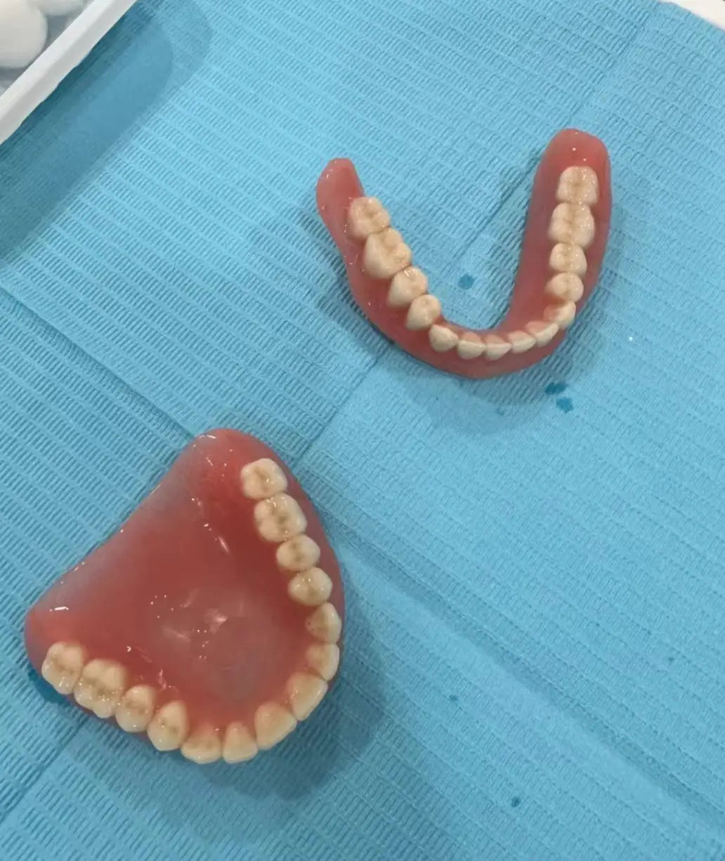 Temporary Cosmetic Denture Set for Instant Smile - 2