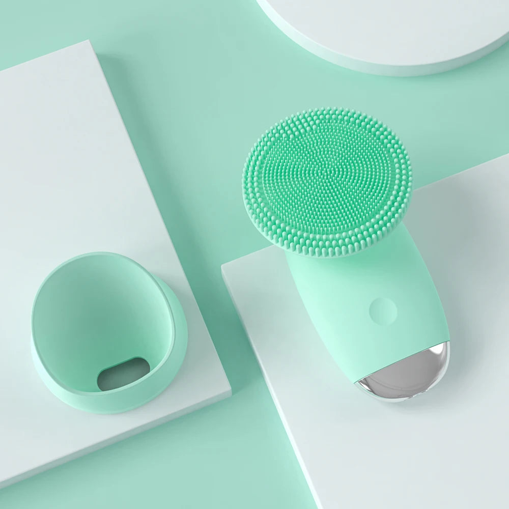 Electric Silicone Facial Cleansing Brush for Deep Pore Exfoliation - 21