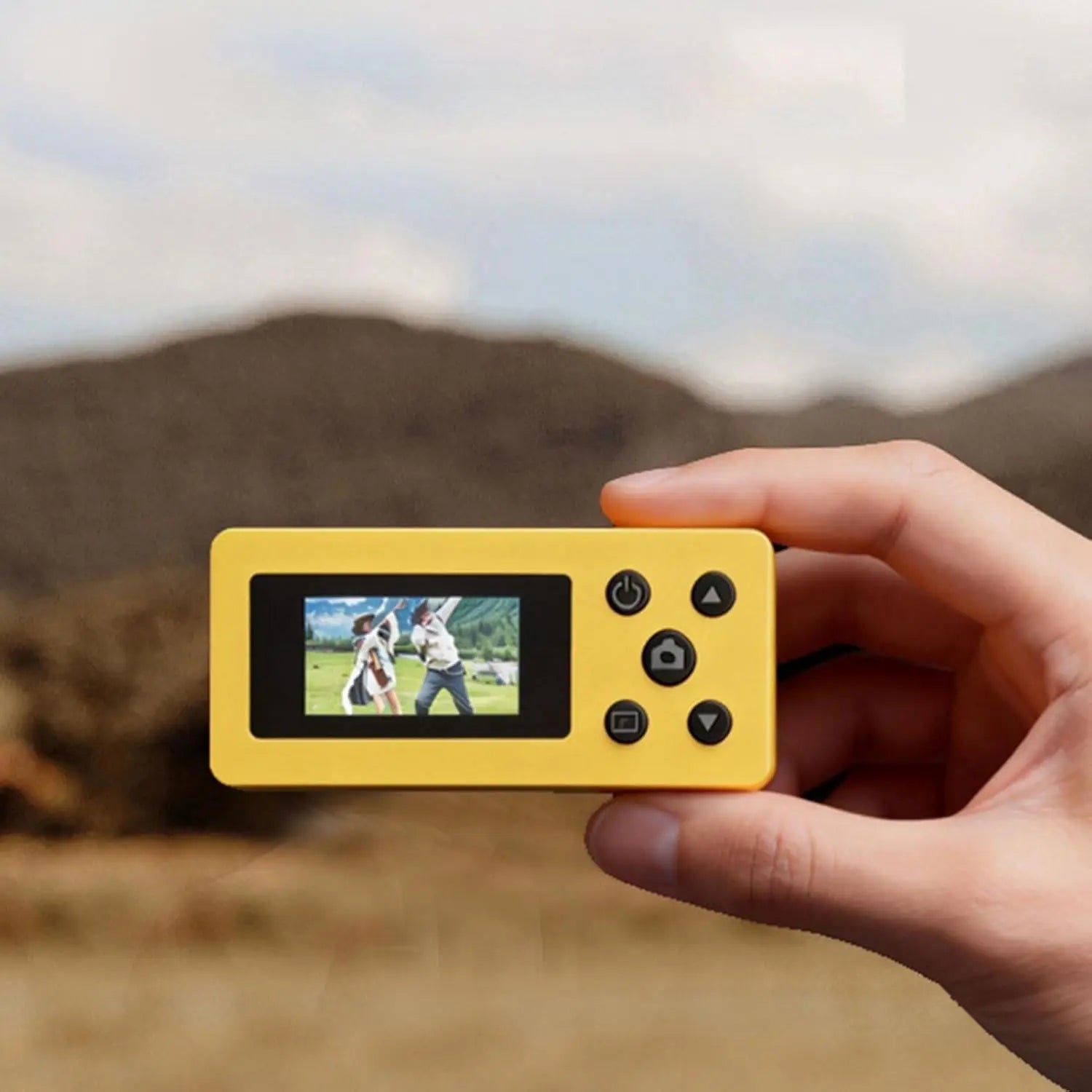 Mini Retro Digital Keychain Camera with LCD Screen - 6