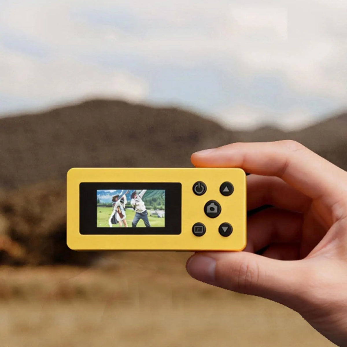 Mini Retro Digital Keychain Camera with LCD Screen